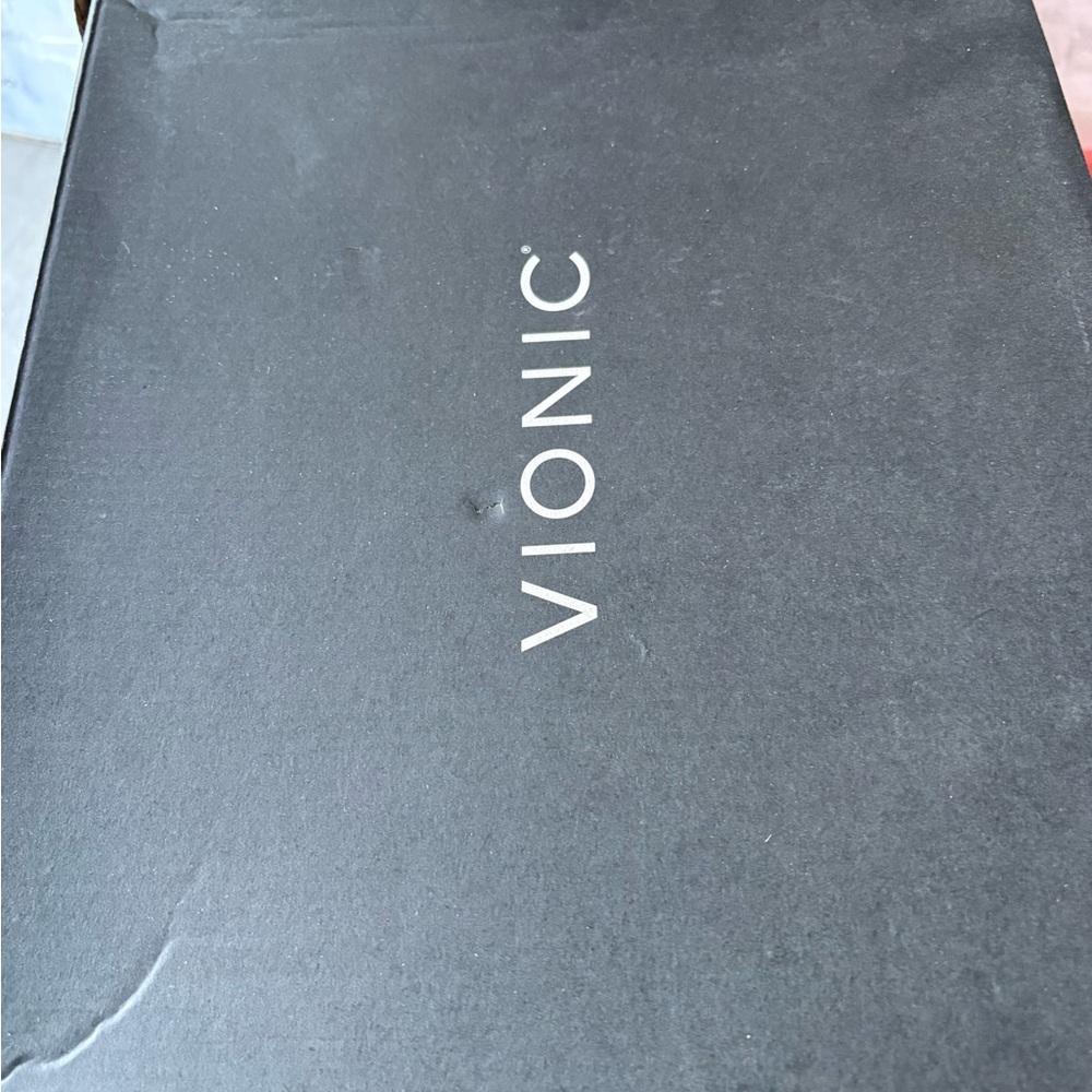 Vionic Livermore Boot - Picture 8 of 9